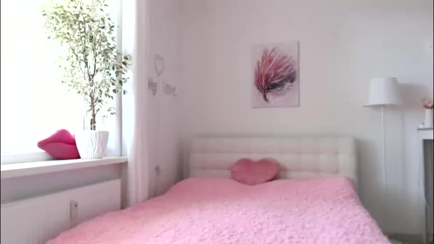 victoria_sweet_baby Adult Chat April 17, 2026