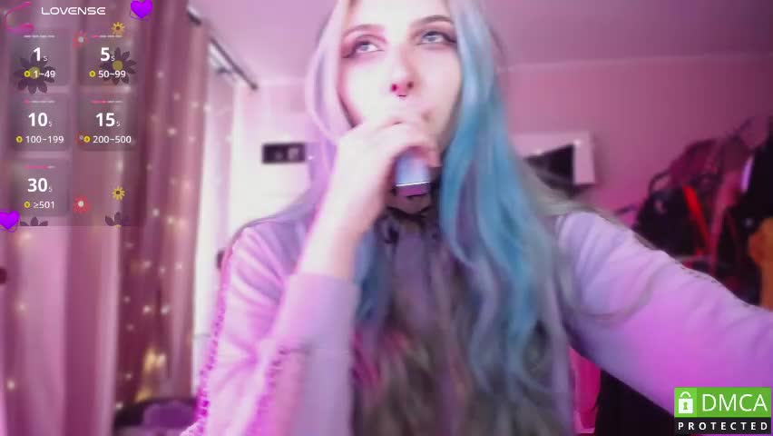 justmeowgirl Adult Chat April 17, 2026