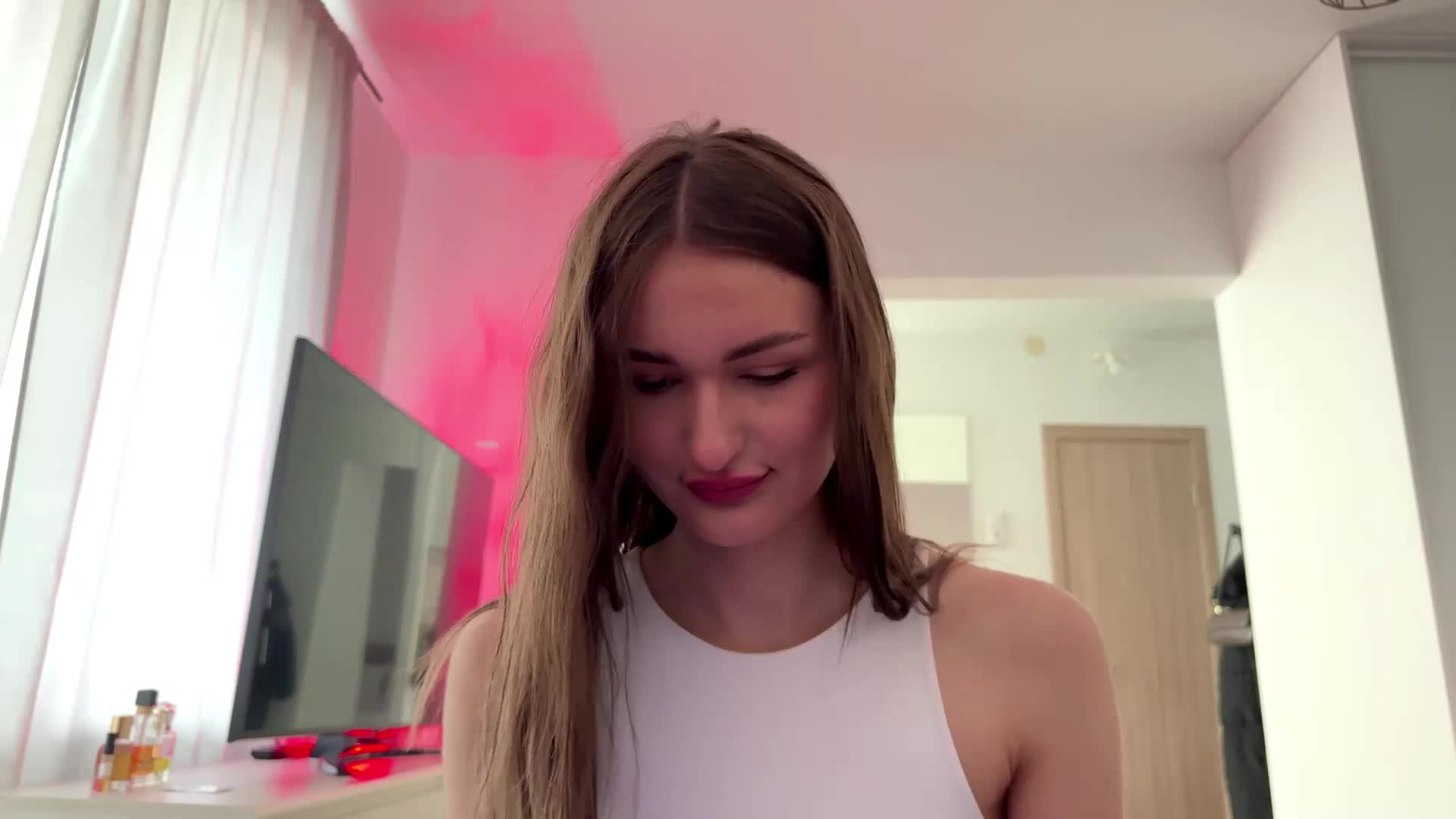 LauraMondella Adult Chat April 17, 2026