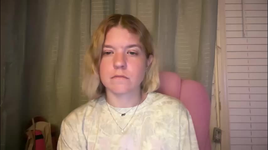 ebony8ivory Adult Chat April 17, 2026