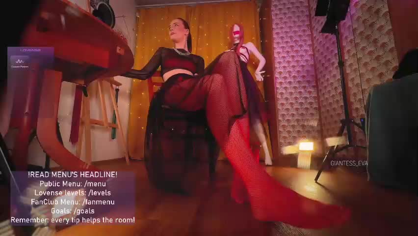 giantess_eva Adult Chat April 17, 2026