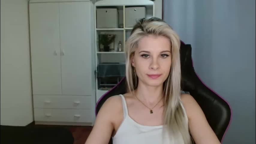 kristineamore Adult Chat April 17, 2026