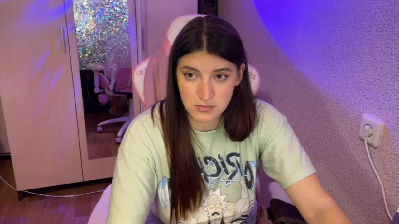 Katrinmiss Adult Chat April 17, 2026