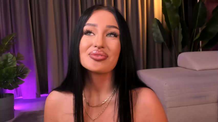 emeraldkat Adult Chat April 17, 2026
