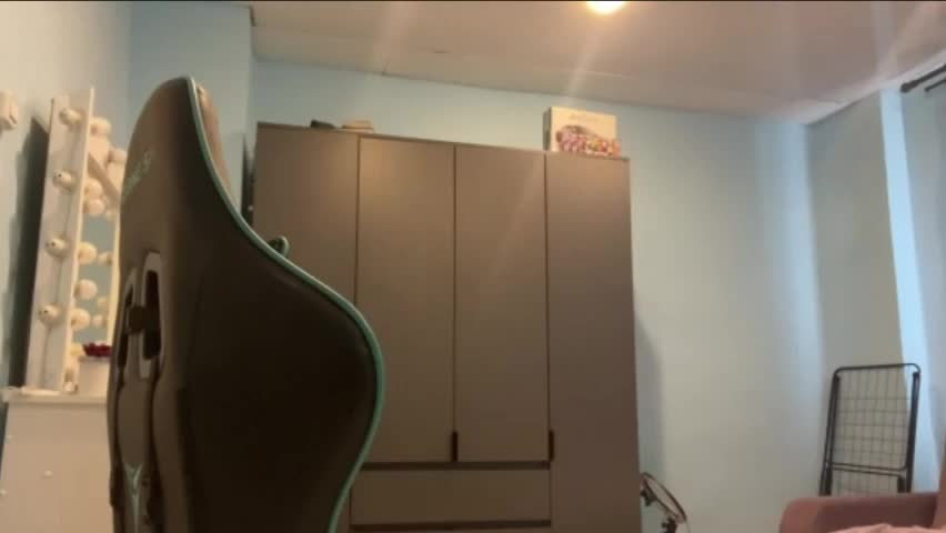 eracloke Adult Chat April 17, 2026