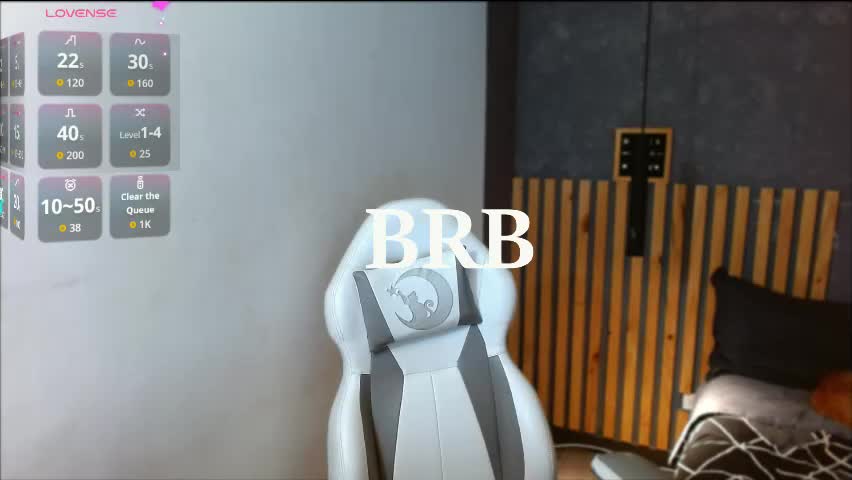 annie_volker Adult Chat April 17, 2026