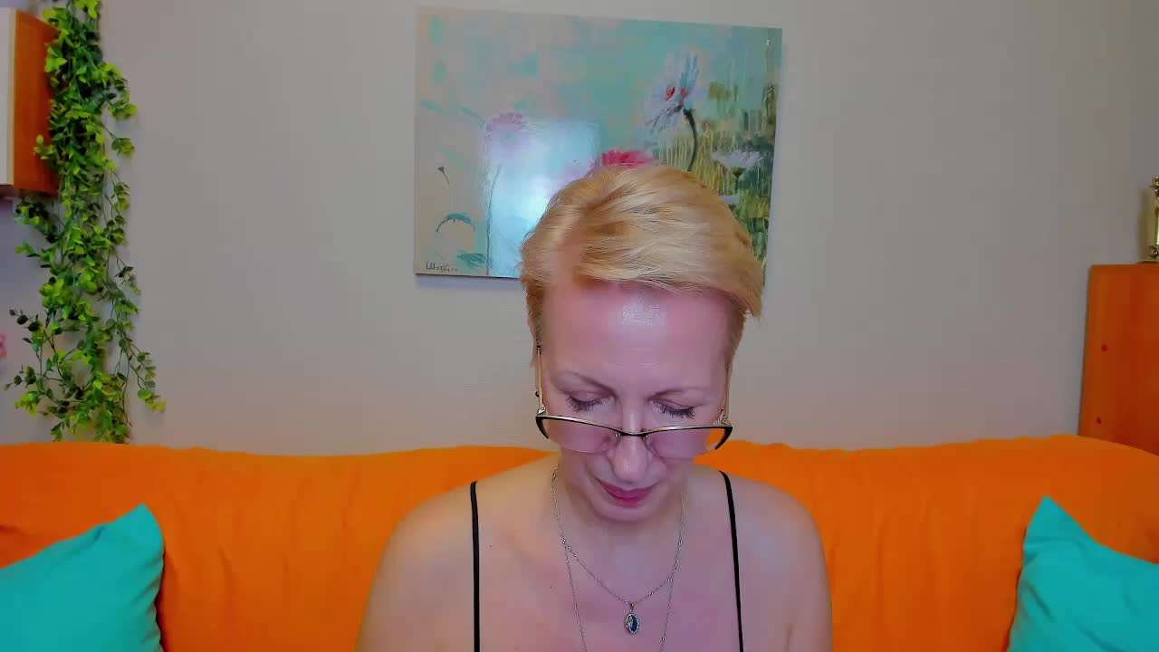 iamyourdream89 Adult Chat April 17, 2026