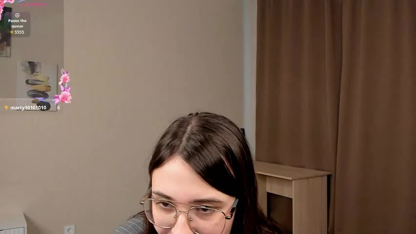 carmellasavina Adult Chat April 17, 2026