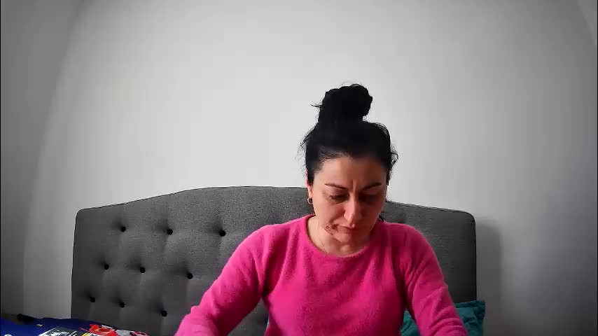 mikyloveu Adult Chat April 17, 2026