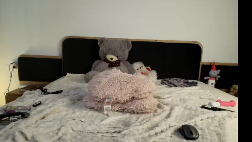 xoxo_cherry1 Adult Chat April 17, 2026