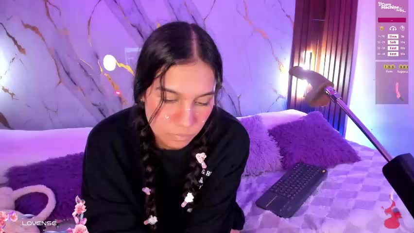 mollylewis18 Adult Chat April 17, 2026