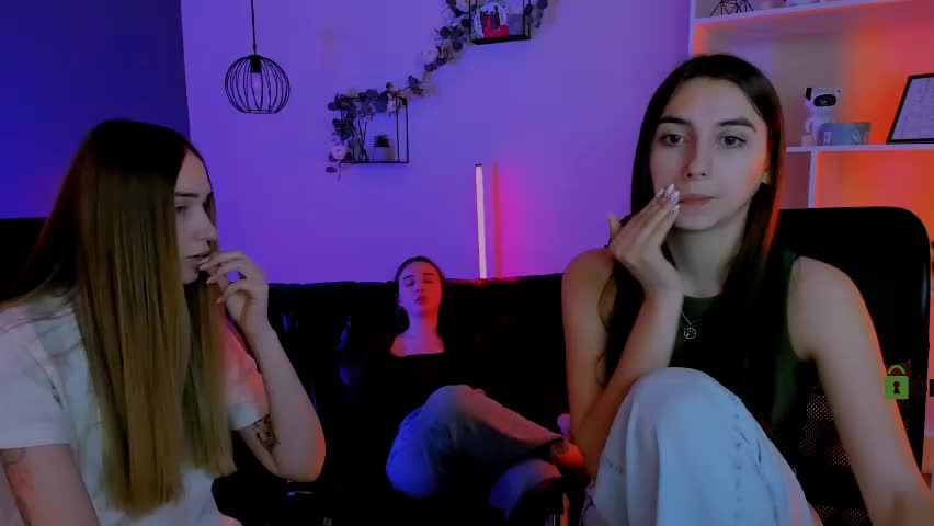 _kellykitten_ Adult Chat April 17, 2026