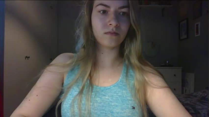 rosie_june Adult Chat April 17, 2026
