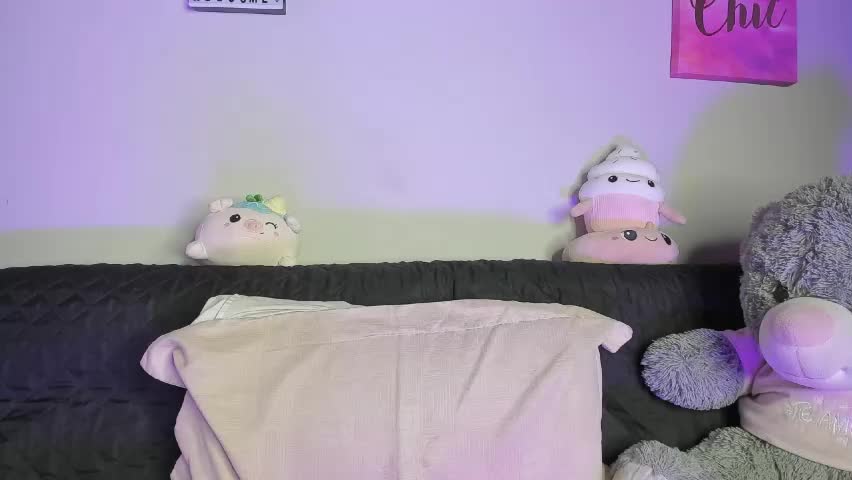 violett2006 Adult Chat April 17, 2026