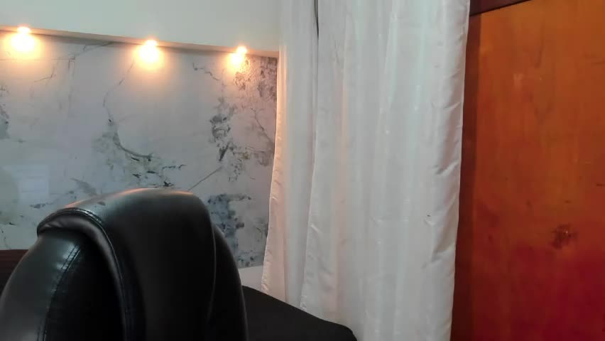 catalina944 Adult Chat April 17, 2026