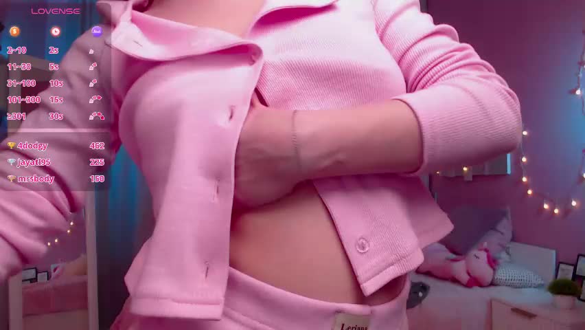 adria_arjona Adult Chat April 17, 2026