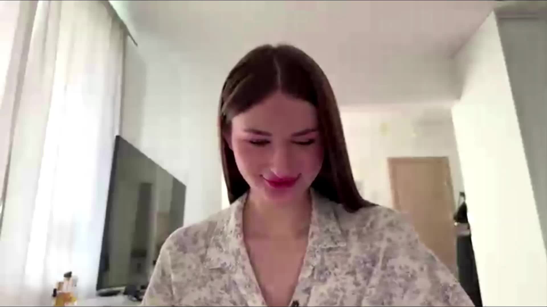 LauraMondella Adult Chat April 17, 2026