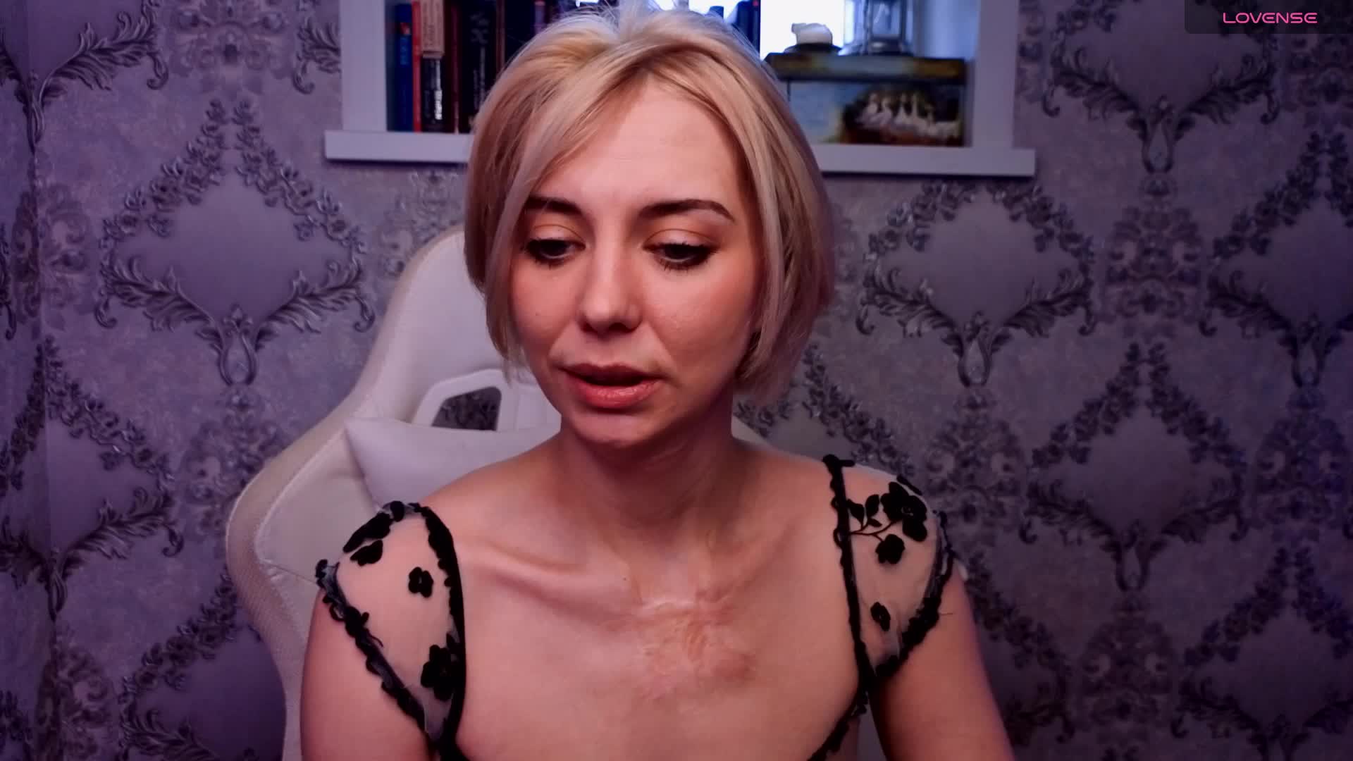 BlondIce Adult Chat April 17, 2026