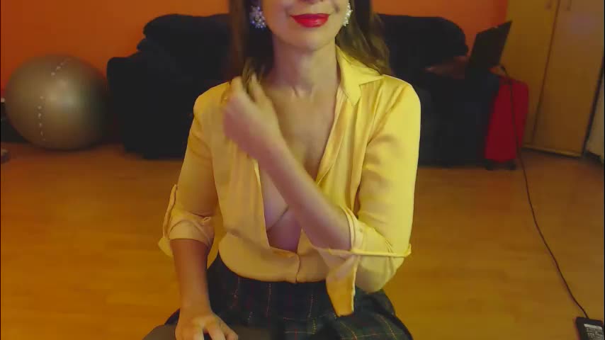 sensualmyra Adult Chat April 17, 2026