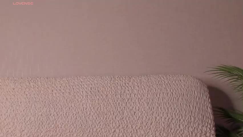 ana_peachy_ Adult Chat April 17, 2026