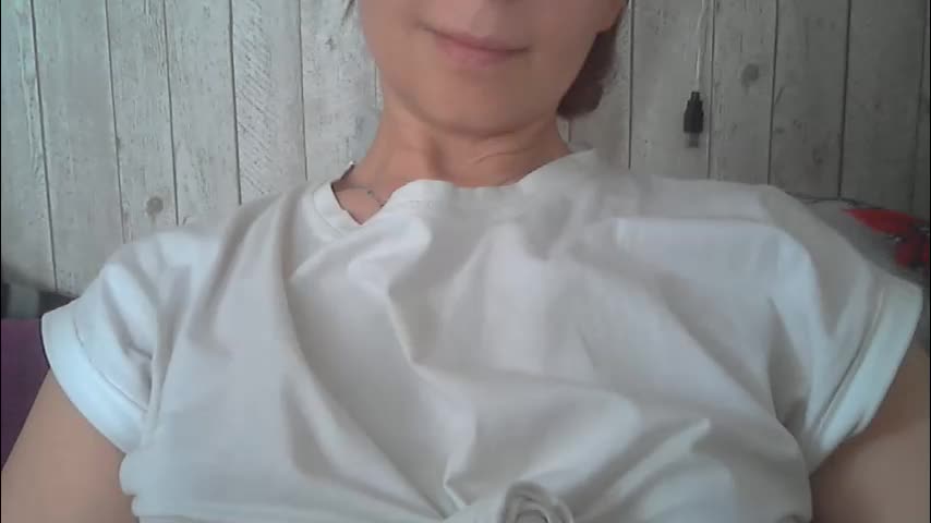 lilu_bella Adult Chat April 17, 2026