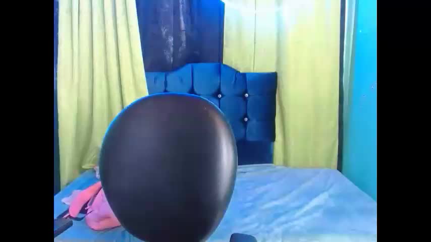 violetta_dreams Adult Chat April 17, 2026