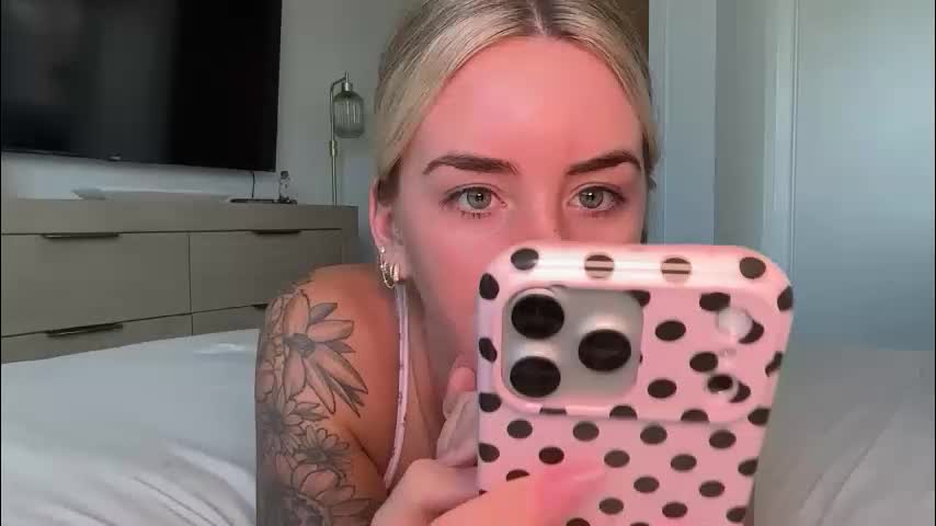 reecemariexx Adult Chat April 17, 2026