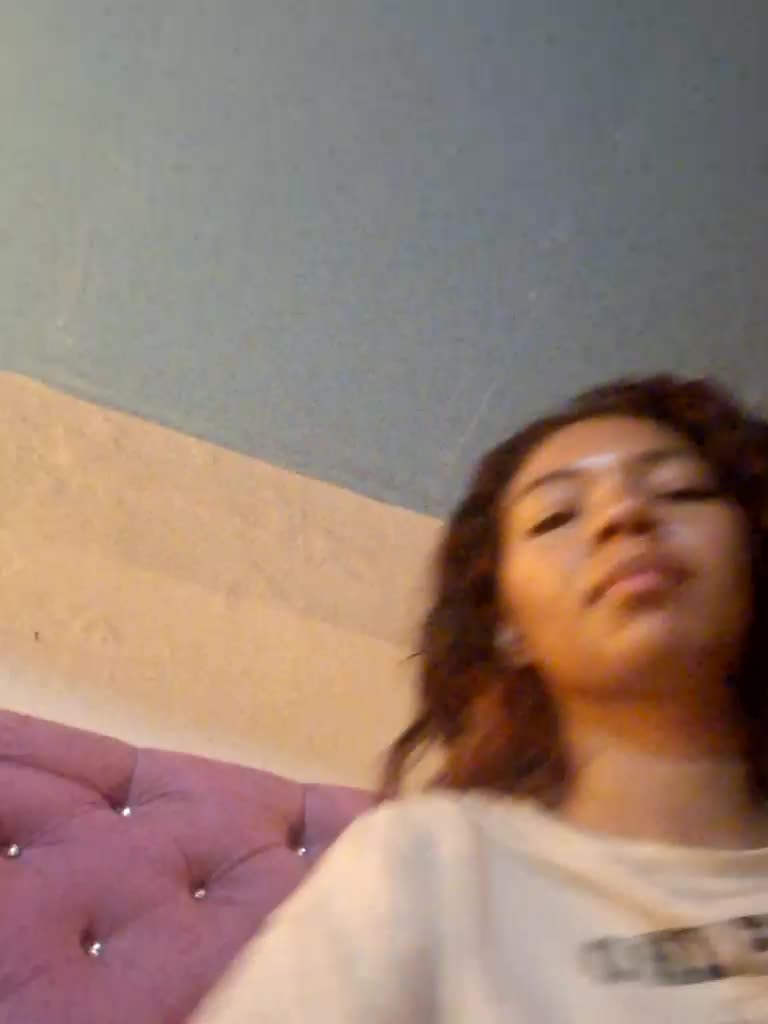 Elekttra_ Adult Chat April 17, 2026