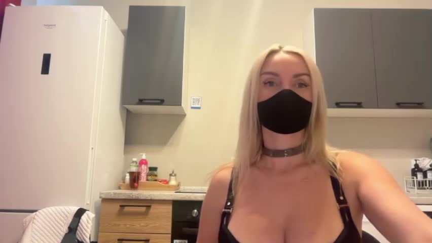 milana555555 Adult Chat April 17, 2026