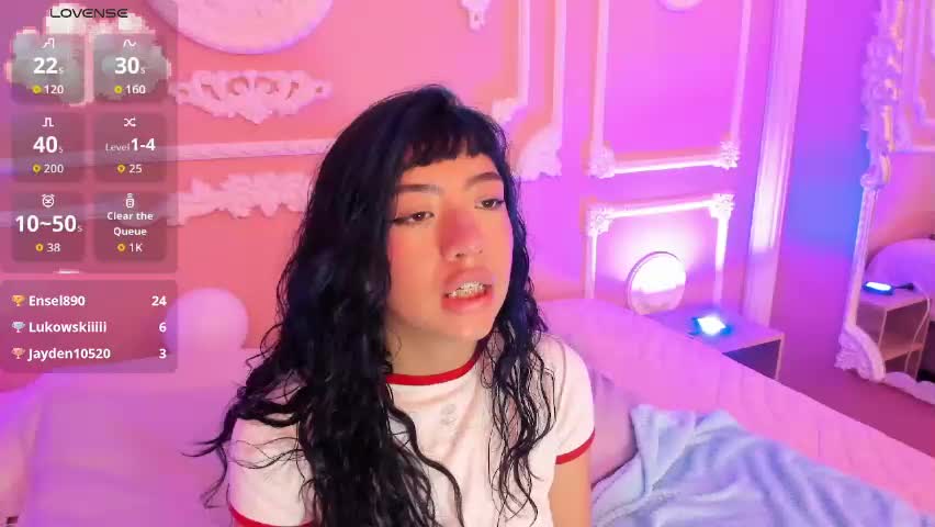 lialovet Adult Chat April 17, 2026