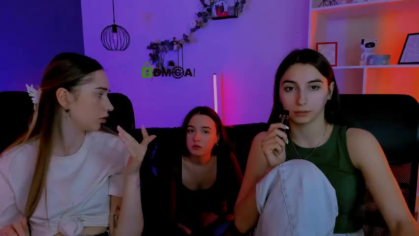 _mila_fire Adult Chat April 17, 2026