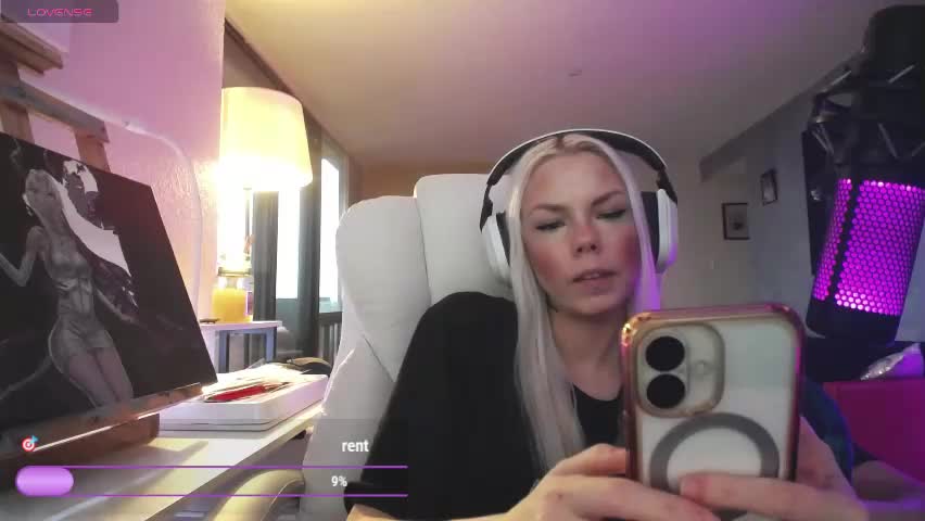 tinykylie Adult Chat April 17, 2026
