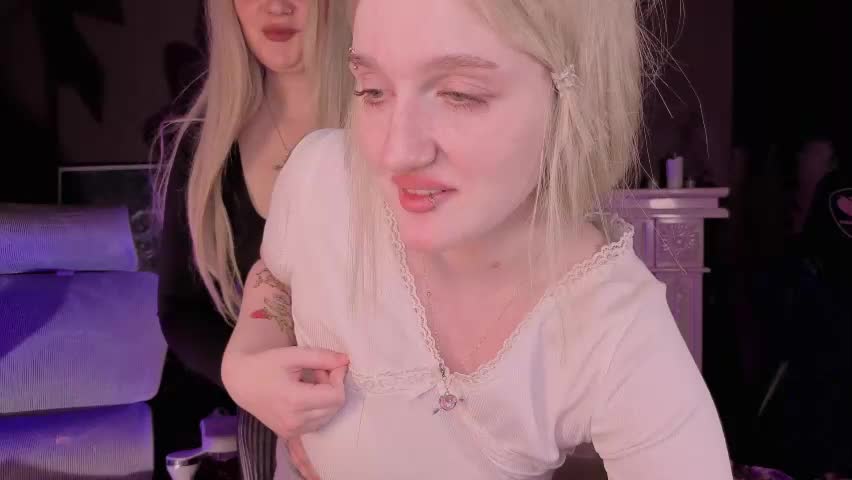 eliejay Adult Chat April 17, 2026