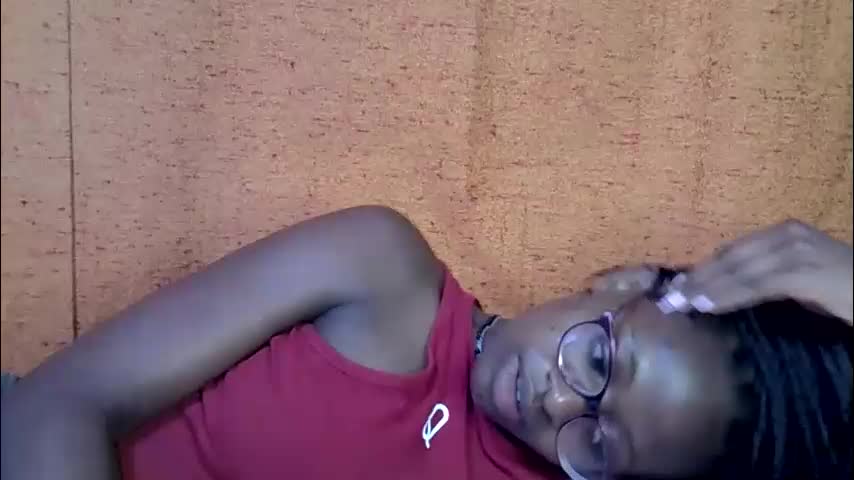 sweet_zarah Adult Chat April 17, 2026