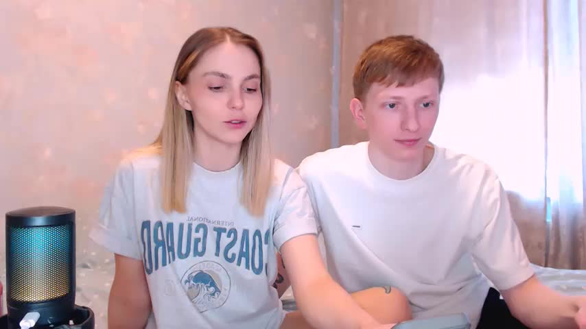 juliaanddima Adult Chat April 17, 2026