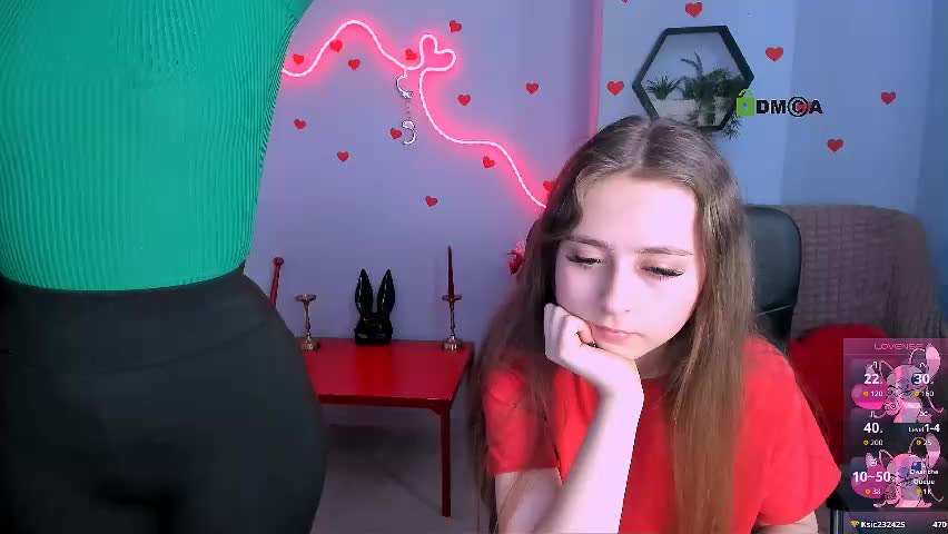 rebecca_smile_ Adult Chat April 17, 2026