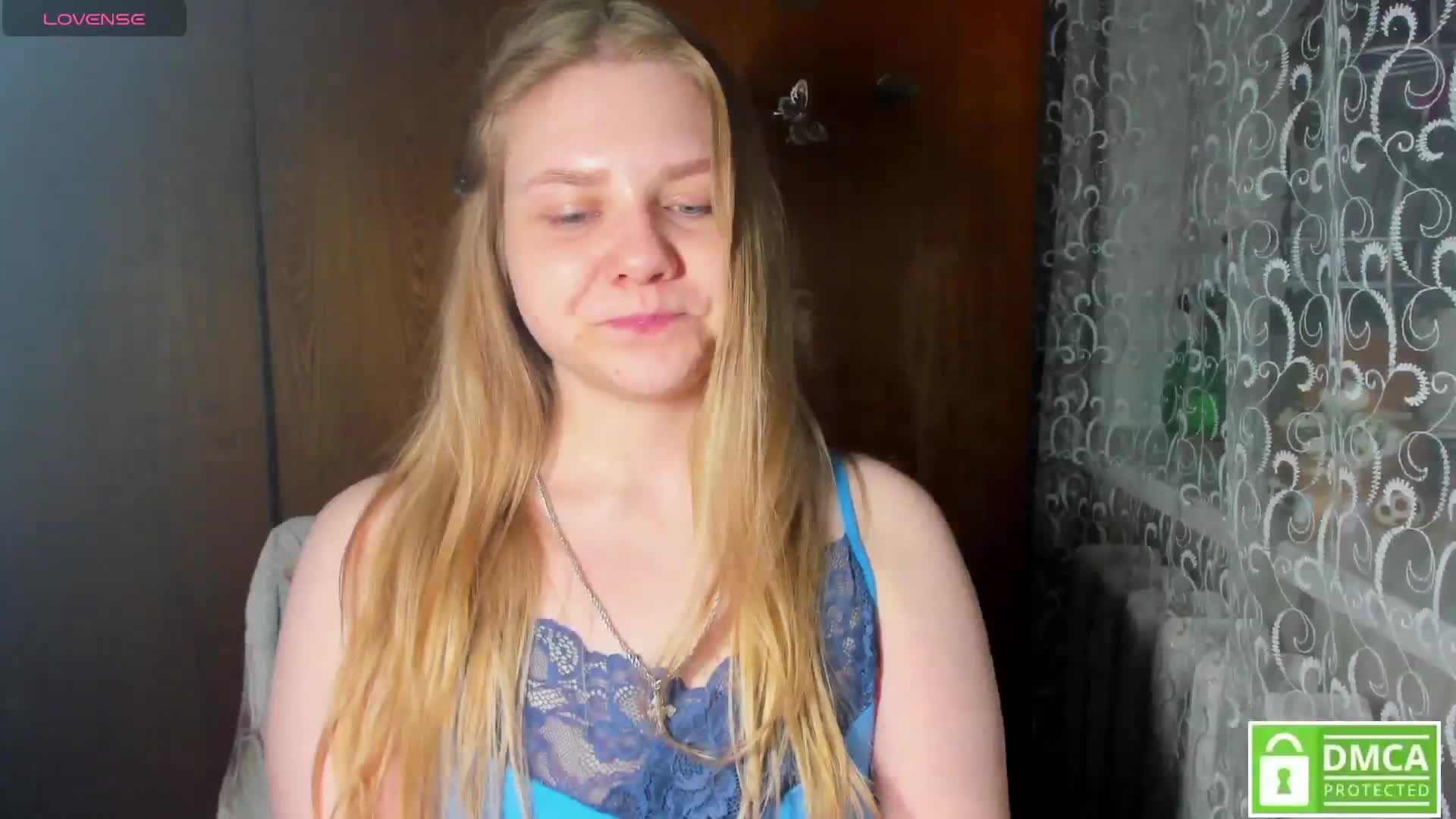 Emma-Frizea Adult Chat April 18, 2026