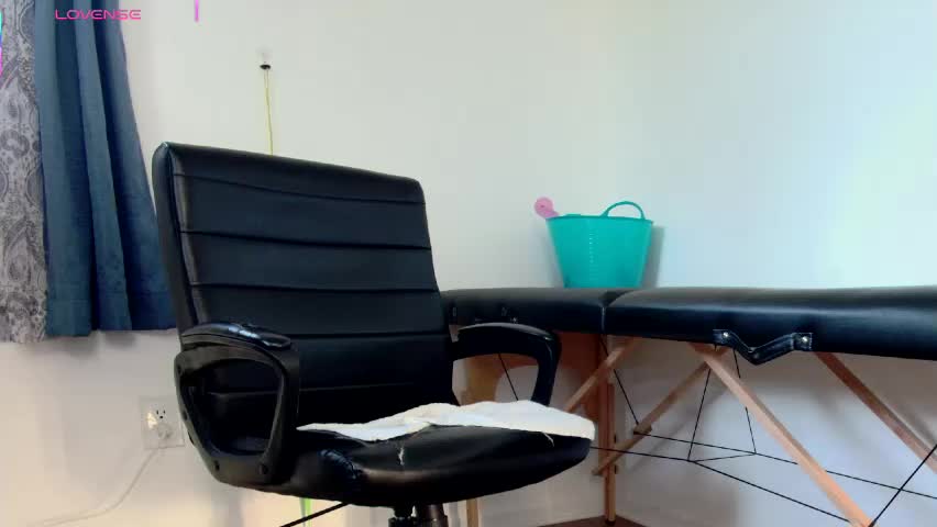 jjjust4fun1985 Adult Chat April 18, 2026