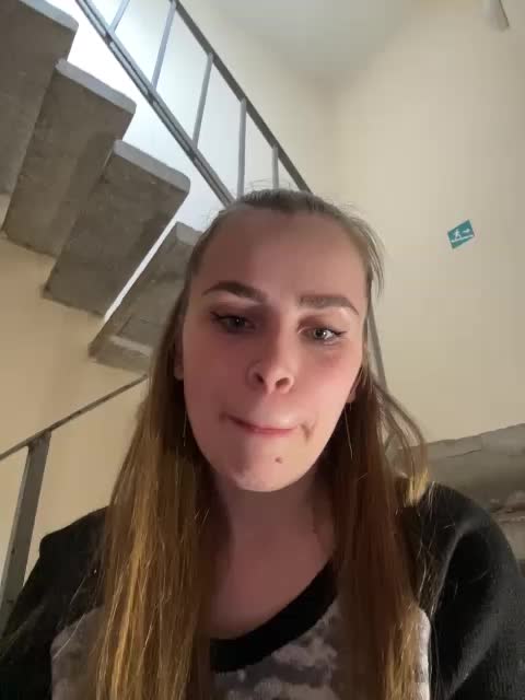 LolaSexxx Adult Chat April 18, 2026