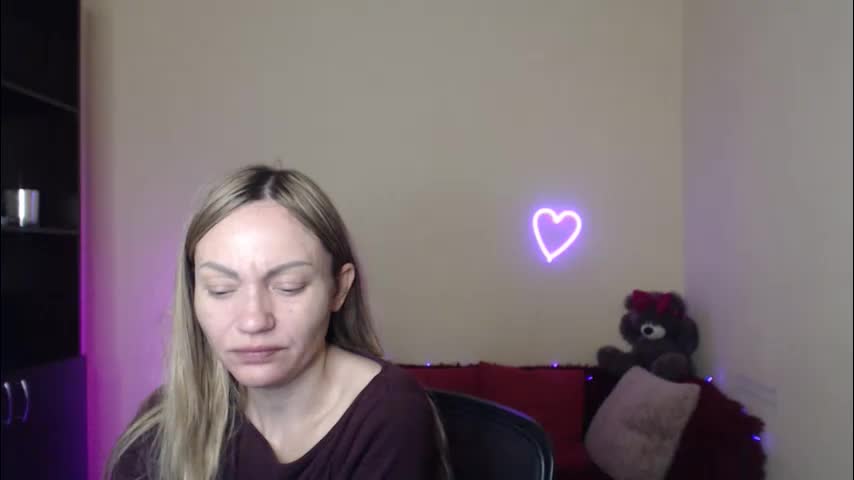 mikkey_mouse8 Adult Chat April 18, 2026