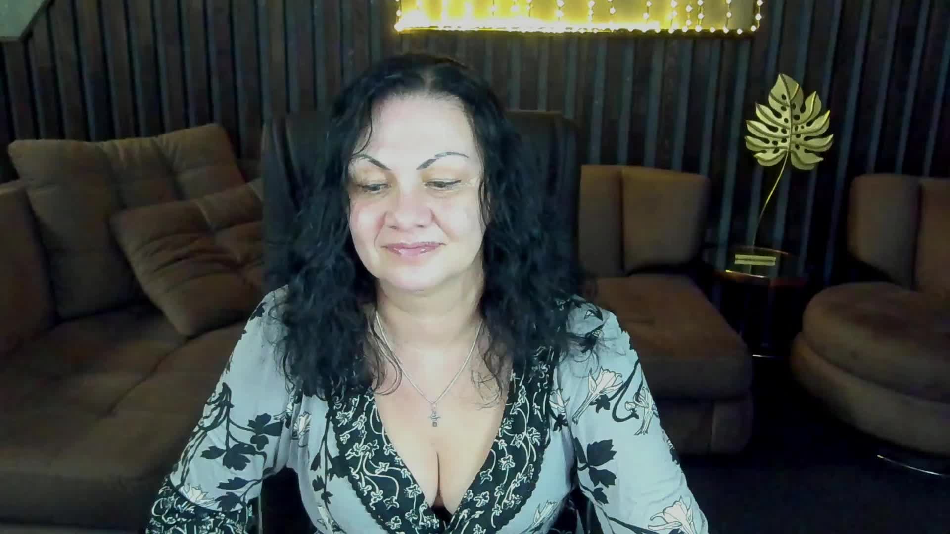 IrissMoon Adult Chat April 18, 2026