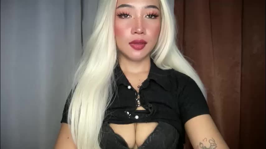 oliviaxxmore69 Adult Chat April 18, 2026