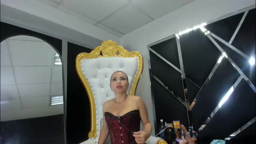 laurascarlet Adult Chat April 18, 2026