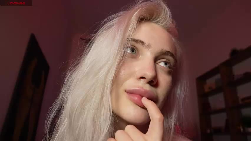 freya_ice_baby Adult Chat April 18, 2026