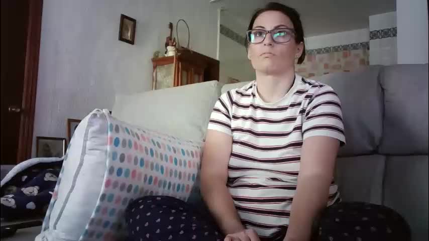 lolahueso Adult Chat April 18, 2026