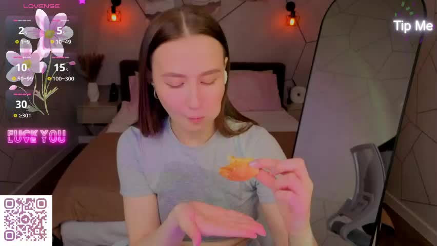 karolina_kely Adult Chat April 18, 2026