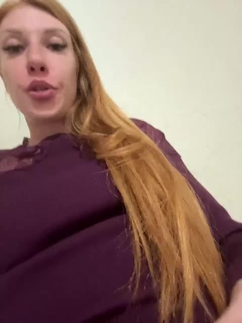 AnnaMaks12 Adult Chat April 18, 2026