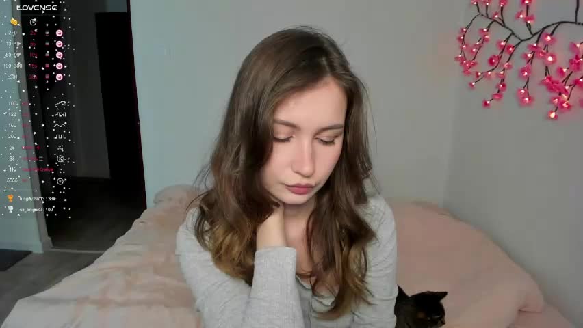 eumomino Adult Chat April 18, 2026