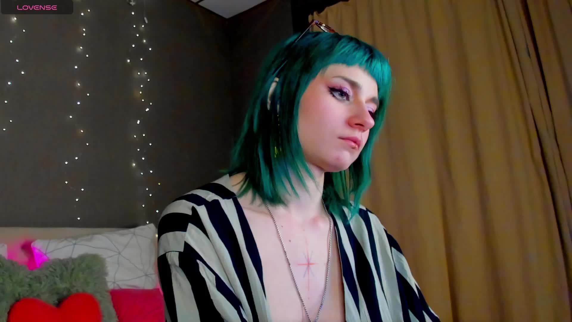 Scarle-Whisper Adult Chat April 18, 2026