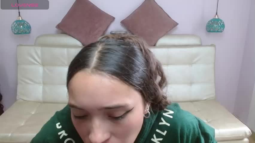 marianne_cam Adult Chat April 18, 2026